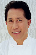 Photo 
of Martin Yan